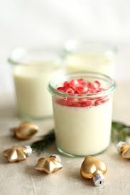Panna Cotta Mit Vanille Granatapfel Backerina Rezept Panna Cotta Panna Cotta Rezept Nachtisch Weihnachten