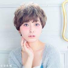 かわいいベリーショート バッサリ切るならこのスタイル hair カーリーピクシーヘアスタイル ショート パーマ ショートパーマ レディース