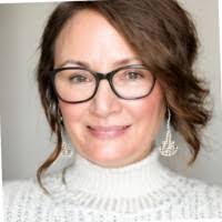 Kaitlin Weller's Instagram, Twitter & Facebook