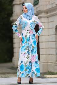 Jwan Adli Kullanicinin 2 Fashion Medio Oriente Panosundaki Pin 2020 Elbise Elbise Modelleri The Dress