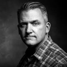 Nik Richard's Instagram, Twitter & Facebook