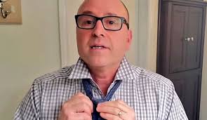 Internet Dad' Rob Kenny Becomes Father-Figure for Millions