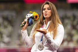 Aug 18, 2021 · maria andrejczyk of poland won the silver medal in the women's javelin throw final during the tokyo 2020 olympics. 0kjse2fkrq0knm