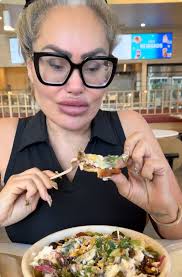 Charley's Charm in Full Control—Swing Like Fire, Eyes That Stole