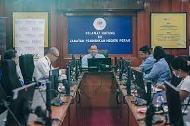 Daftar jabatan fungsional pada pegawai negeri sipil ini disusun berdasarkan peraturan menteri pemberdayaan aparatur negara dan reformasi birokrasi yang terdiri dengan 25 rumpun jabatan. Alamat Jabatan Pendidikan Negeri Perak Sektor Pembelajaran Jabatan Pendidikan Negeri Perak Dasar Keselamatan Dan Kesihatan Pekerjaan Yaiakaime