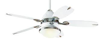 The company remains a popular manufacturer of ceiling fans today. Contemp The Retro Ceiling Fan Hunter Retro Fan In White 24256 Hunter Ceiling Fan Conserva Hunter Ceiling Fans Retro Ceiling Fans Ceiling Fan With Light