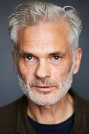 Elliot Lloyd-Bell herec/herečka • Filmožrouti.cz