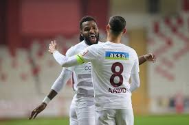Aaron boupendza, 24, z kraju gabon hatayspor, od 2020 środkowy napastnik wartość rynkowa: Requested Transfer Fee For Aaron Boupendza Super League S Star Name Is Bidding
