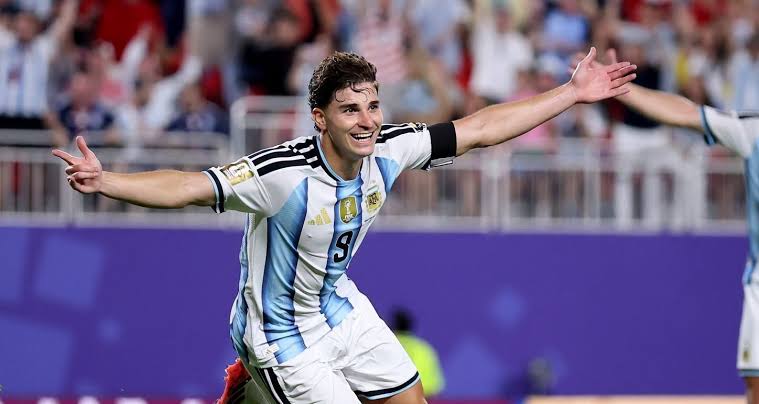 Video bóng đá Argentina vs Thuỵ Sĩ - Vòng tứ kết World Cup 2026
