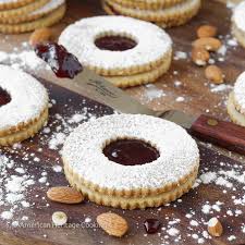 Traditional austrian christmas cookies, austrian crescent cookies, austrian butter yield 3 to 4 dozen cookies. Traditional Raspberry Linzer Cookies Christmas Cookies