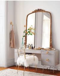 New The 10 Best Home Decor With Pictures تسريحة بسيطة وناعمة بفخاامة Livingroomdecor هو Bedroom Vanity Makeup Table Vanity Modern Makeup Vanity