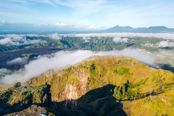 Complete Guide to Hiking Mount Batur in Bali - Lauren's Lighthouse