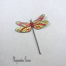 Pendentif Libellule Rouge Jaune Orange 7 5 Cm Plastifie Pendentif Libellule Libellule Pendentif