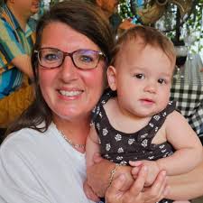 Black bear cub or German shepherd puppy, you decide 🤔 **Not for sale, just  sharing an old picture from a few months ago** ♥