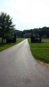 Awesome House At The End Of A Long Driveway Long Driveways Big Houses House