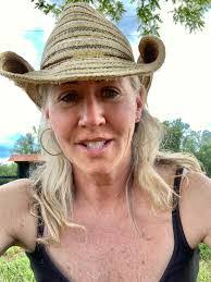 Holly Barrera's Instagram, Twitter & Facebook