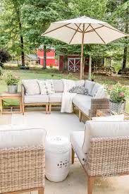 Beautiful Neutral Summer Patio Decorating Ideas And Tips Outdoor Patio Decor Backyard Furniture Summer Patio Decor