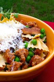 Black And White Bow Tie Pasta Bow Tie Pasta With Sausage Peas And Mushrooms Recipe In 2020 Salad Side Dishes Pasta Dishes Lotsa Pasta