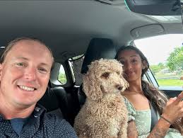 Jesse Halley's Instagram, Twitter & Facebook