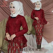 Motif bordir di atas kain tile seperti ini juga banyak jadi pilihan. Kebaya Maura Kebaya Recent Model Kebaya Kutubaru Brukat Tile Modern Teen Kebaya Maura Kebaya Model Kekinian Kebaya Kutubaru Brukat Tile Remaja Modern Shopee Malaysia