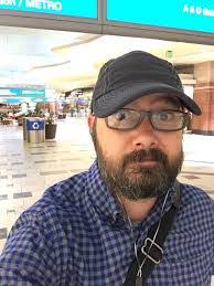 Loree Arnold's Instagram, Twitter & Facebook