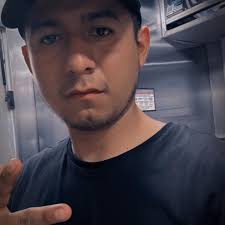 Recuerda que la App de #BancoAzteca es tu mejor aliada para hacer pagos y  transferencias de manera fácil y rápida, además, puedes personalizarla como  más te guste 🤩. Aquí te decimos cómo.