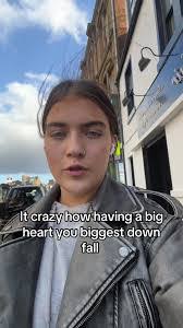 Caitlin Yoder's Instagram, Twitter & Facebook