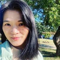 Lesley Souza's Instagram, Twitter & Facebook