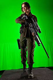 She is known for her role as angelica in the 2002 film city of god, and for alice is the daughter of ana maria braga and nico moraes. Alice Braga Queen Of The South Post Apocalyptic Movies Action Poses