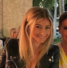 Eileen Weller's Instagram, Twitter & Facebook