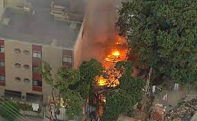 Princípio de incêndio no parque das borboletas, em bh, assusta. Incendio Em Casa Em Bh Assusta Moradores E Leva Perigo A Predio Noticias R7 Minas Gerais