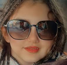 Madam Mavis Arthur Mensah the lady behind this trending pictures. Her pics  are all over all social media handles.I copied it from a Nigerian platform  nI posted her yesterday n got alot