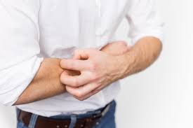 Initial symptoms are so irritating and somehow muzugayukatsu or shrivel, they are often careless about scratching. Why You Keep Scratching That Itch Health Enews