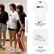 Kpop Style Di Instagram Hyewon Iz One Arcade Kanghyewon Izone Izonefashion Izonefashionstyle Izonestyle Kpopstylenew Izone Kpopstylenew Nike