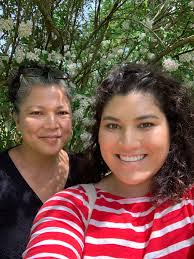 No matter how difficult our work, we need to complete the providence and  reveal the truth. When we fulfill our responsibility, following God as  sunflowers follow the sun, we will surely realize