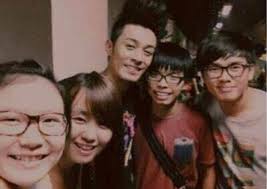 讓愛高飛 by pakho chau 周柏豪 pinyin lyrics and english translation. å'¨æŸè±ªä¸è¦ç•¶äººæ˜¯å‚»å­ æ–‡ é™³å‡±æ–‡ å …æ–™ç¶²