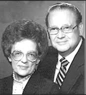 MauRene Wiggins Obituary (2002)