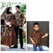 Baju couple ibu dan anak, adalah bagian dari online shop kami avinashop. 46 Gambar Baju Couple Ayah Ibu Dan Anak Laki Laki Umur 2 Tahun Paling Keren Modelbaju Id