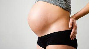 Limited research has shown a small increased risk of neural tube defects — serious abnormalities of the brain or spinal cord — in the babies of women who have fevers during early pregnancy. Heating Pad During Pregnancy Is It Safe
