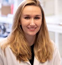 Elizabeth Rasmussen's Instagram, Twitter & Facebook