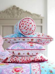 52cce72b32c65f7316390738fbeae96a Jpg 425 567 Pixels Pip Studio Pretty Pillow Pillows