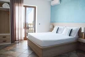 Sistemazione con vista sul mare e balcone. Hotel Corallo Santa Maria Al Bagno Prezzi Aggiornati Per Il 2021