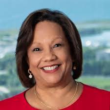 Edith Schell's Instagram, Twitter & Facebook