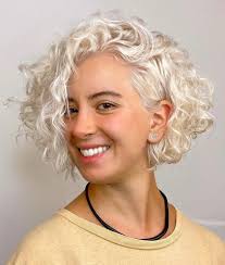 50 Trendy Short Wavy Hairstyles for Low-Maintenance Looks