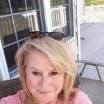 Sally Mariani's Instagram, Twitter & Facebook