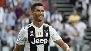 هو لاعب كرة قدم برتغالي يلعب مهاجمًا لنادي يوفنتوس في الدوري الإيطالي و‌منتخب البرتغال. Ù„Ù…Ø§Ø°Ø§ ÙŠØ¹Ø¯ ÙƒØ±ÙŠØ³ØªÙŠØ§Ù†Ùˆ Ø±ÙˆÙ†Ø§Ù„Ø¯Ùˆ Ø£ÙØ¶Ù„ Ù…Ù† Ù…ÙŠØ³ÙŠ ÙˆÙƒÙ„ Ø§Ù„Ù†Ø¬ÙˆÙ… Ø¹Ø¨Ø± Ø§Ù„ØªØ§Ø±ÙŠØ® ØµØ­ÙŠÙØ© Ø­Ø¨Ø±