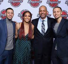 No one on the court seemed more thrilled with lee's shot than stephen curry, who admitted i lost my mind after now in his fourth season in the nba, lee has shown he's much more than just the man who married steph and seth curry's sister. Stephcurry Along With Sister And Brother Sydel And Seth Curry With Father Dell As He Accepts The Home Town Her Seth Curry Sydel Curry Stephen Curry Basketball