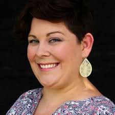 Amy Knisely's Instagram, Twitter & Facebook