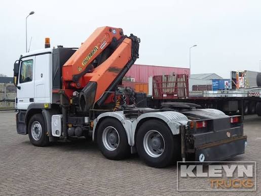 Mercedes Benz 2650LS-2004 Cab & Chassis Truck
