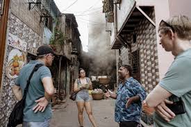 Khada Parsi Statue in Mumbai, India ...